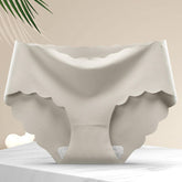 Hot-Selling Ice Silk Seamless One-Piece Underwear Women Comfortable Mid-Rise Nylon Cotton Crotch Girls' Thongs Plus Size