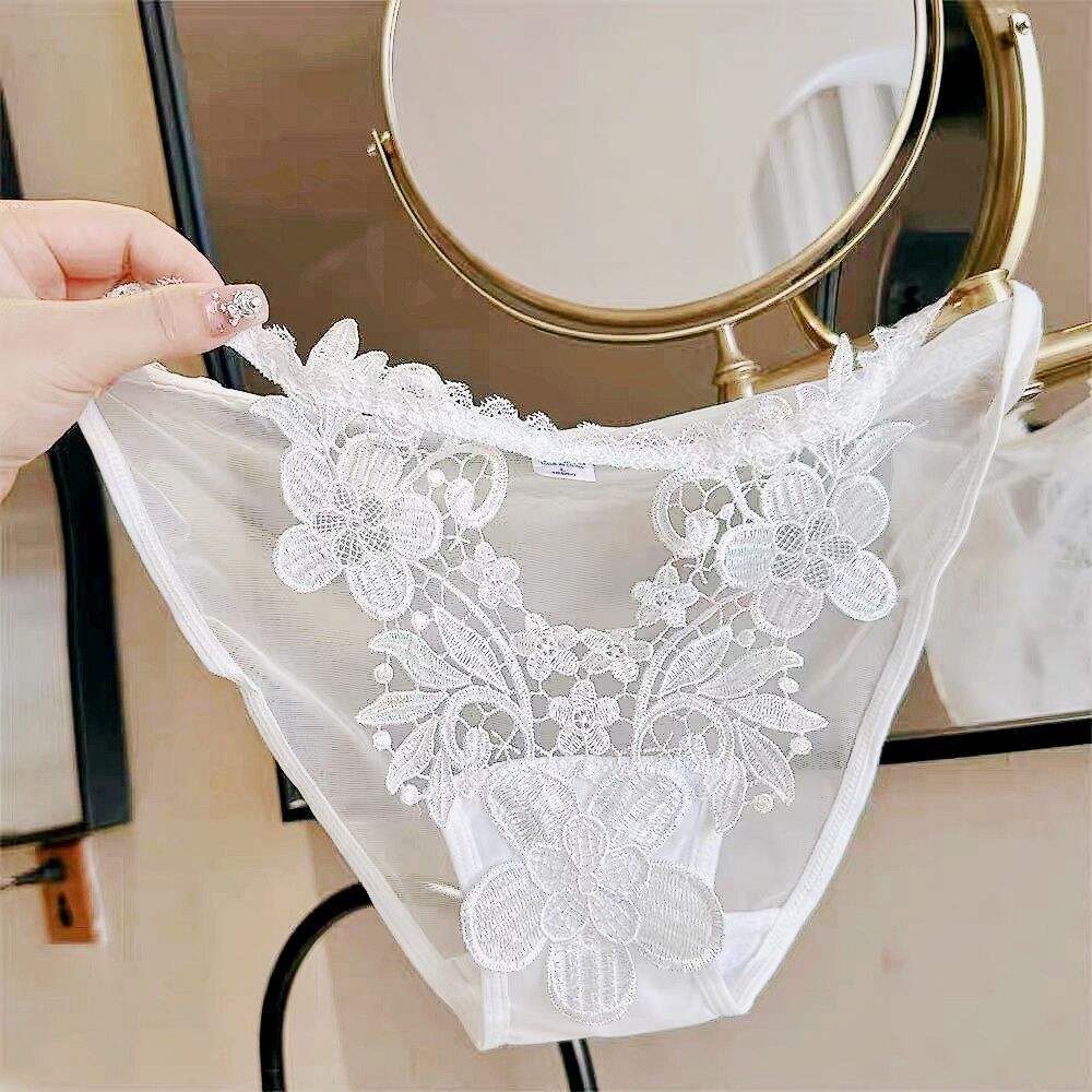 Sexy Lace Spliced Mesh Floral Pattern Women's Breathable Low-Rise Thin Strap Fashionable Thong Underwear Summer
