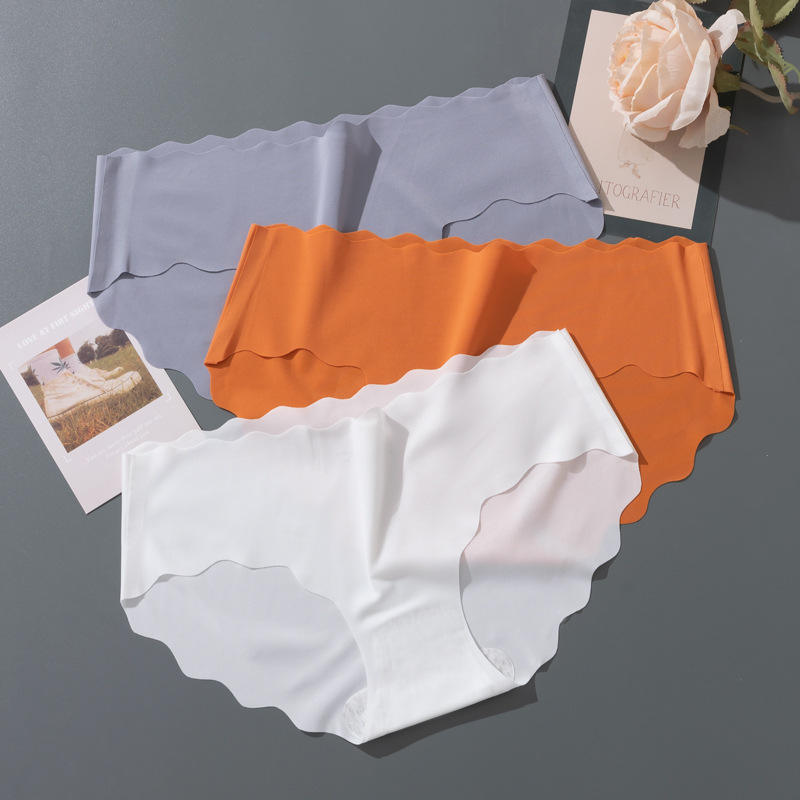 Summer Thin Breathable One-piece Soft and Comfy Seamless Panties Women Ice Silk Underwear Panty Wavy Edge Cheap Briefs