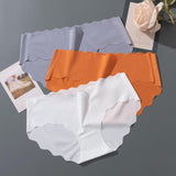 Summer Thin Breathable One-piece Soft and Comfy Seamless Panties Women Ice Silk Underwear Panty Wavy Edge Cheap Briefs