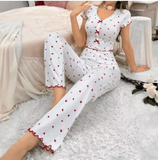 Chic Printed 2-Piece Pajama Set – Elegant Women’s Sleepwear with a Sophisticated Slim-Fit Silhouette
