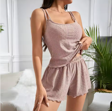 Luxury 2-Piece Heart Print Loungewear – Elegant Halter Pajama Set with Sophisticated Front Split Detail