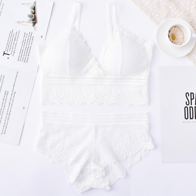 French Style Triangle Cup Bra Suit Women's Lace Sexy Gathering Underwear Bra and Panty Set