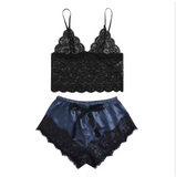 Luxury Plus Size Satin Sleepwear – Elegant Women’s Nightwear with Sophisticated Lace Detail