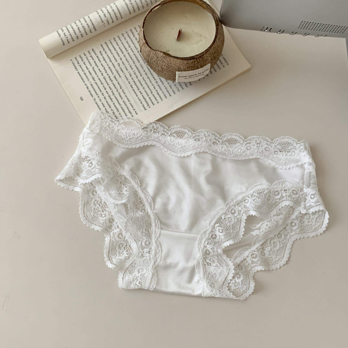 Low-Rise Floral Lace Silk-Surface Gauze Thin Sexy Mesh Bow-Knot Summer Thong Women