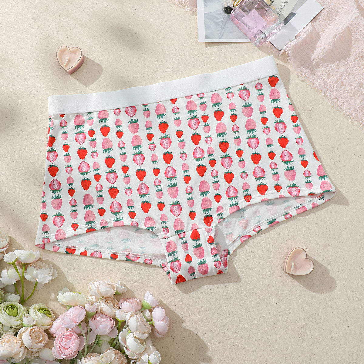 New Arrivals Women Mid-rise Panties Cartoon Strawberry Patterned Boxer Shorts Cute Breathable 100% Pure Cotton Panties