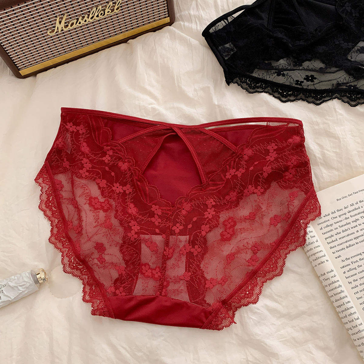 Satin Lace Mesh Hollow-Out Sexy Mid-Waist Women's Thong Breathable Crotch Comfortable Back-Hollowed Underwear