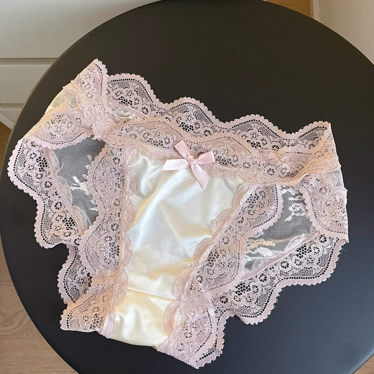 Mesh Lace Underwear Sexy Butt-Lifting Low-Waist Cotton-Crotch Hollow-Out Thong Women ODM