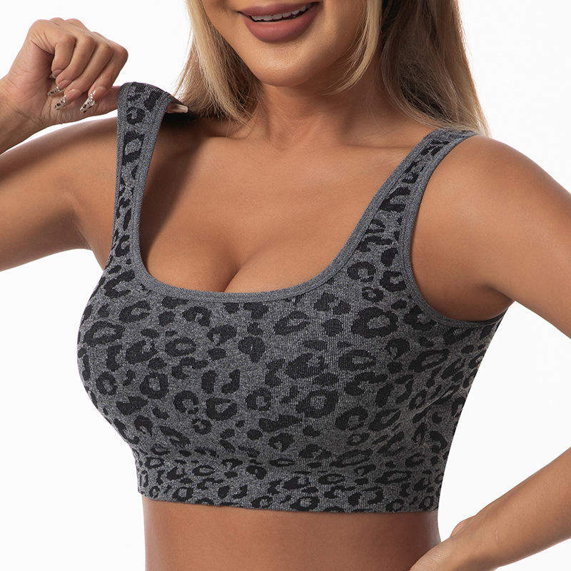 Seamless Simple High Support Leopard Print Sports Bra for Women with Chest Pads for Running Gym & Fitness